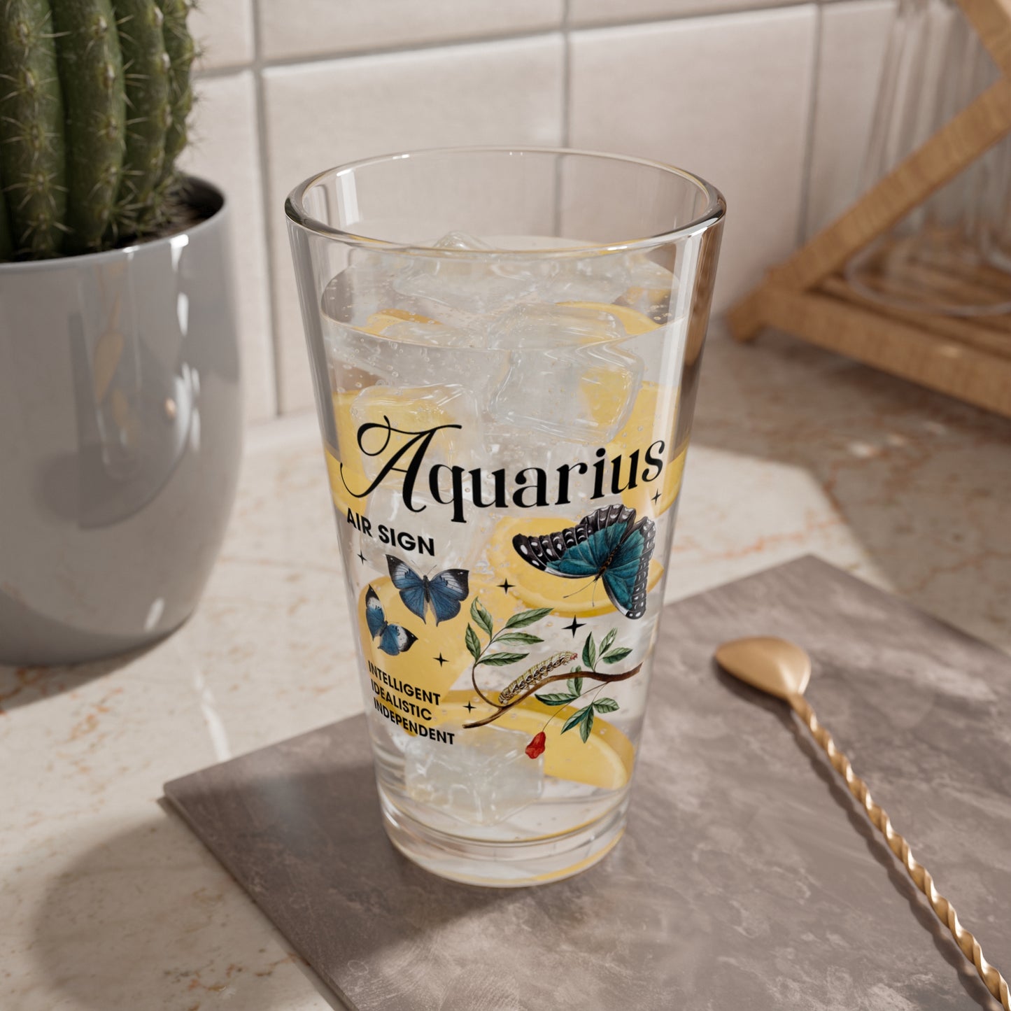 Aquarius zodiac pint glass, personalized astrology drinkware, 16oz horoscope gift for star sign lovers