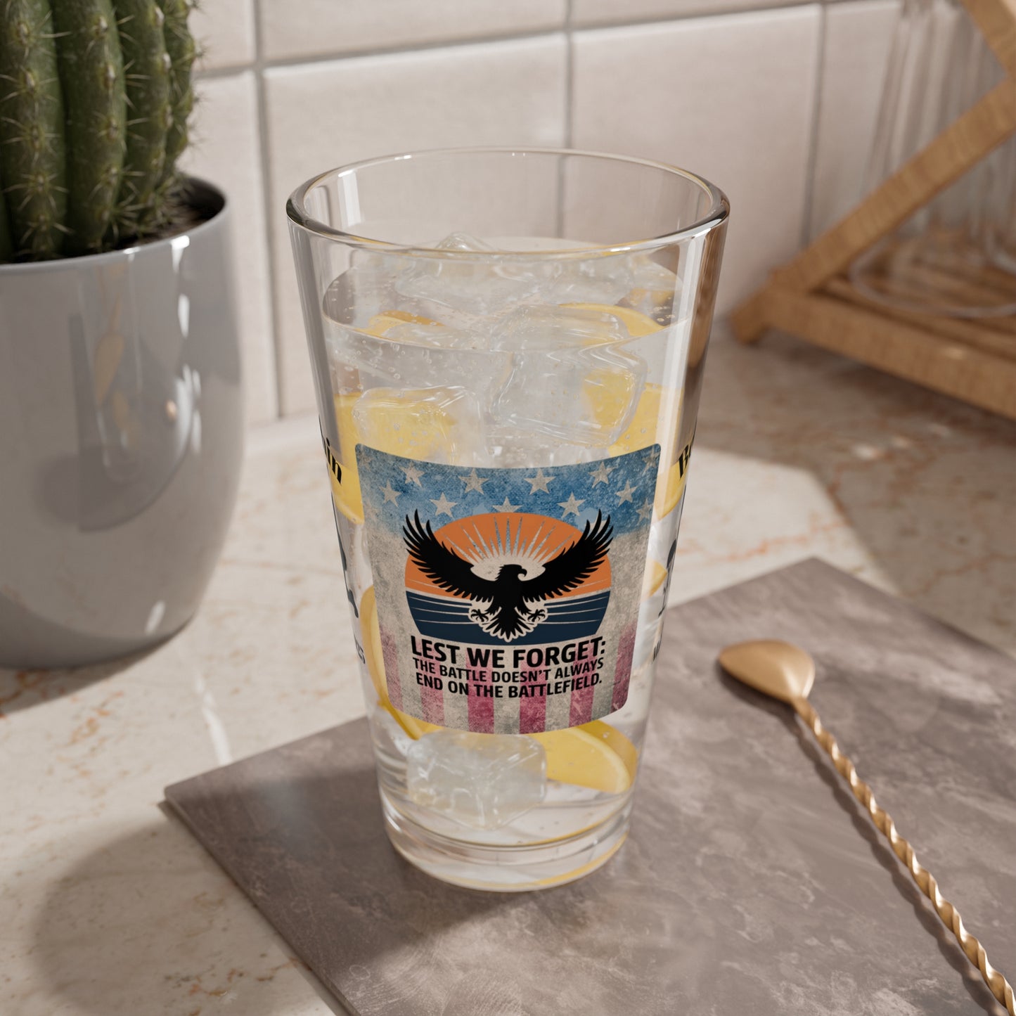 Personalized Memorial Day Pint Glass - "Lest We Forget", PTSD Awareness Gift for Veterans & Memorial Days