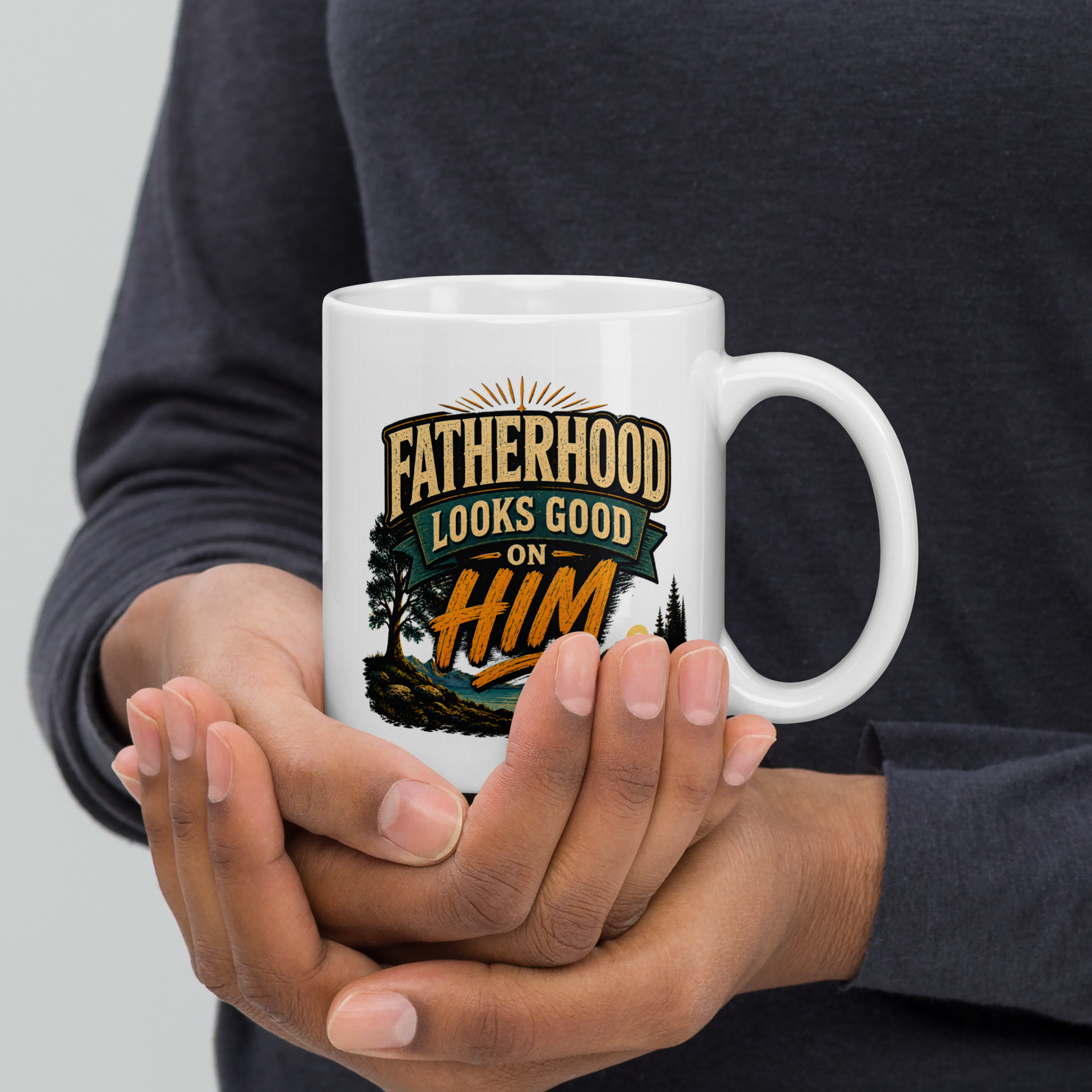 Fatherhood looks good on him personalized mug, fun Father’s Day gift for dad