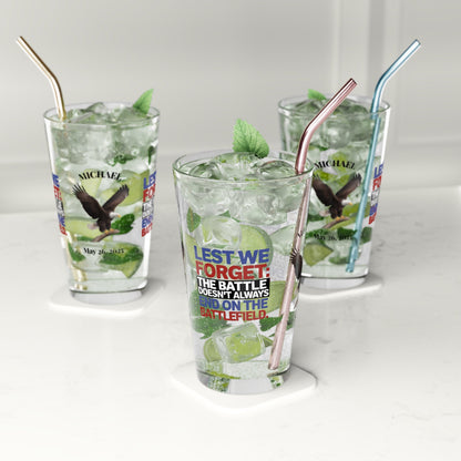 Lest We Forget pint glass with engraved message - personalized Memorial Day glass for military honor